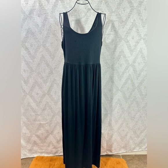 Gap Maternity black maxi dress size M - Picture 1 of 7